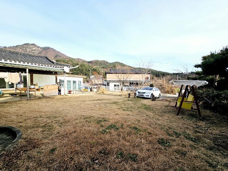 용문산 관광단지내 자연취락지구로 지정된 곳에 위치한 한옥_14