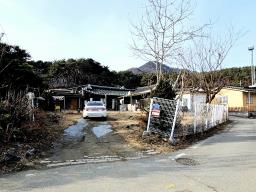 용문산 관광단지내 자연취락지구로 지정된 곳에 위치한 한옥_썸네일_18