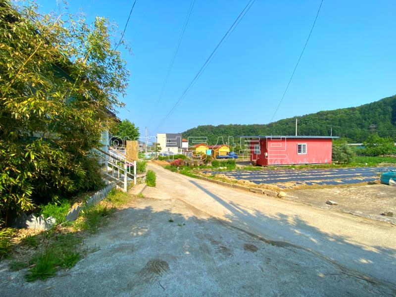 세월초등학교 근거리에 있으며, 계획관리지역 내 2억대 저렴한 전원주택_22