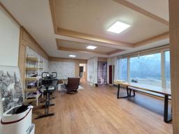 2차선 도로 접근성 좋고, 넓은 잔디 정원을 누릴 수 있으며 1.5억의 저렴한 전세_썸네일_4