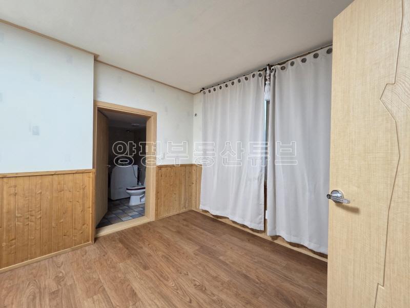 2차선 도로 접근성 좋고, 넓은 잔디 정원을 누릴 수 있으며 1.5억의 저렴한 전세_10