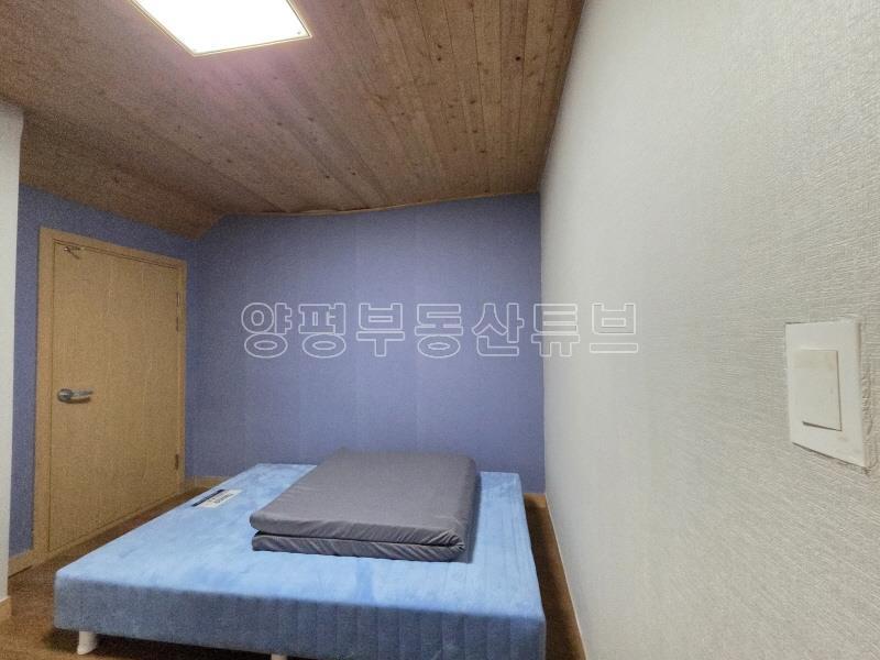 2차선 도로 접근성 좋고, 넓은 잔디 정원을 누릴 수 있으며 1.5억의 저렴한 전세_12