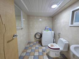 2차선 도로 접근성 좋고, 넓은 잔디 정원을 누릴 수 있으며 1.5억의 저렴한 전세_썸네일_14