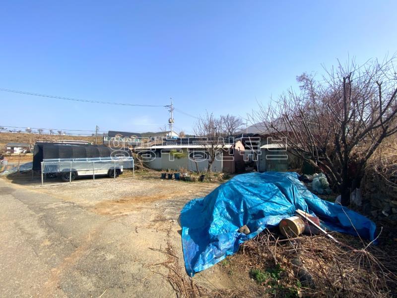 37번국도 인근의 계획관리지역 평지에 있는 투자와 거주에 적합한 저렴한 농가주택_16