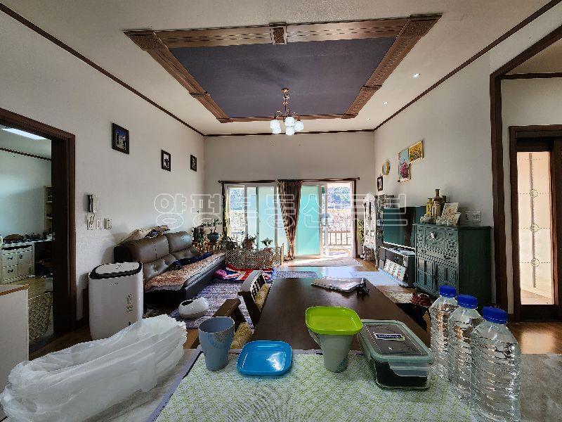 6번국도 접근성 좋으며 단월면사무소 등 편의시설 근거리에 있는 전원주택_3