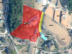 숲을 안고 있는 1000평대의 넓은 토지 주택 및 목장용지 포함