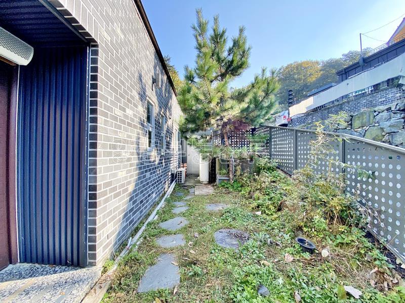 조용하고 평화로운 숲속에 자리한 저렴하고 예쁜 전원주택_20