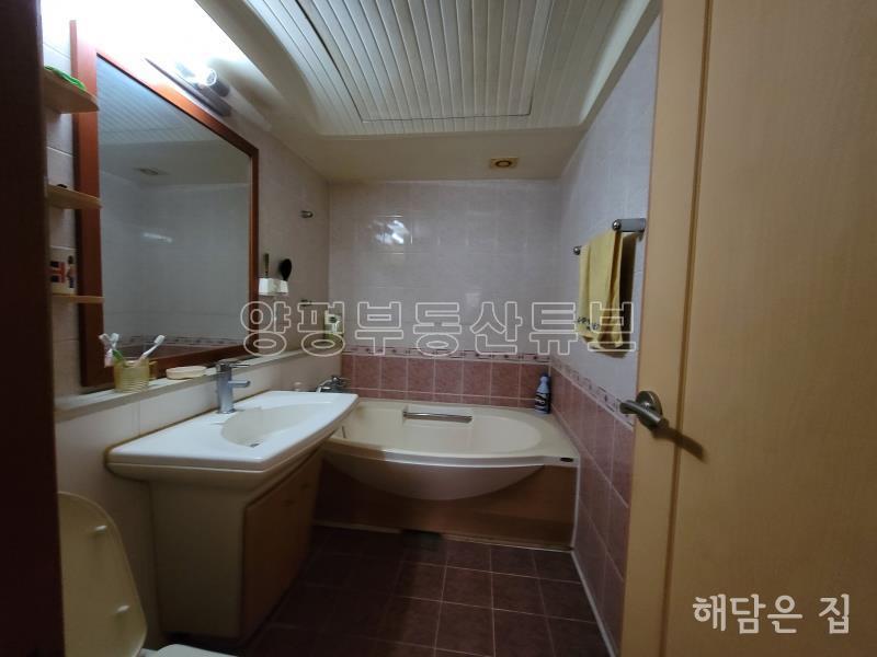 교평리의 정원 넓은 ,강조망, 독립적이며 주위에 고급주택들이 있는 전원 주택_1