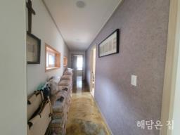 카페같이 예쁜 집! 전망 좋은 숲세권과 단열좋은 직영건축! 수영장도 있고 태양광시설까지!_썸네일_9