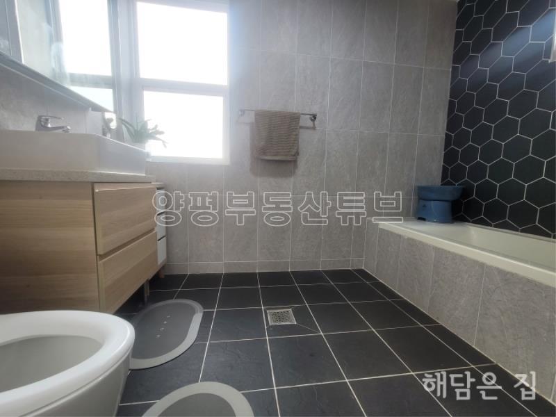 카페같이 예쁜 집! 전망 좋은 숲세권과 단열좋은 직영건축! 수영장도 있고 태양광시설까지!_19