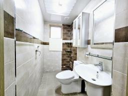 국유지 숲으로 둘러쌓인 아늑한 곳에 황토방 있는 넓은 토지의 단층 전원주택_썸네일_3