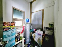 국유지 숲으로 둘러쌓인 아늑한 곳에 황토방 있는 넓은 토지의 단층 전원주택_썸네일_6