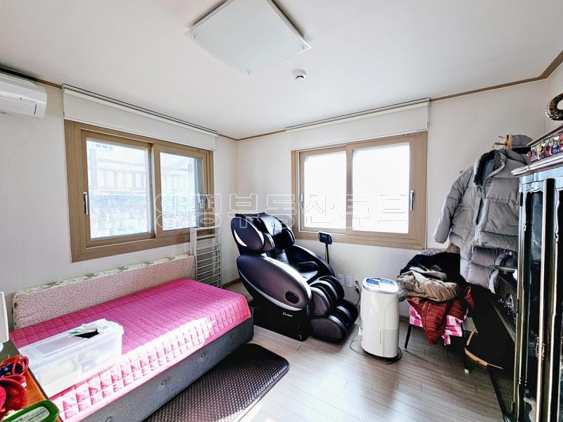 국유지 숲으로 둘러쌓인 아늑한 곳에 황토방 있는 넓은 토지의 단층 전원주택_13