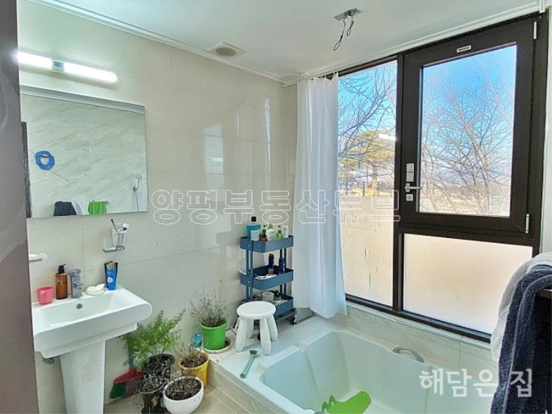 남한강조망되는 철근콘크리트 건축주택! 단지형에 지열보일러로 단열효과 끝내주며 강상면생활권_1