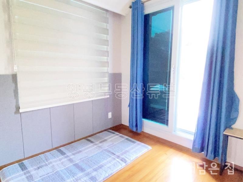 중원천이 뒤쪽에 흐르며 넓고 산세권이 펼쳐진 단지 내 주택_2