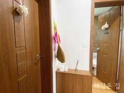 중원천이 뒤쪽에 흐르며 넓고 산세권이 펼쳐진 단지 내 주택_썸네일_3