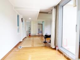 중원천이 뒤쪽에 흐르며 넓고 산세권이 펼쳐진 단지 내 주택_썸네일_11