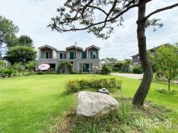 중원천이 뒤쪽에 흐르며 넓고 산세권이 펼쳐진 단지 내 주택_썸네일_21