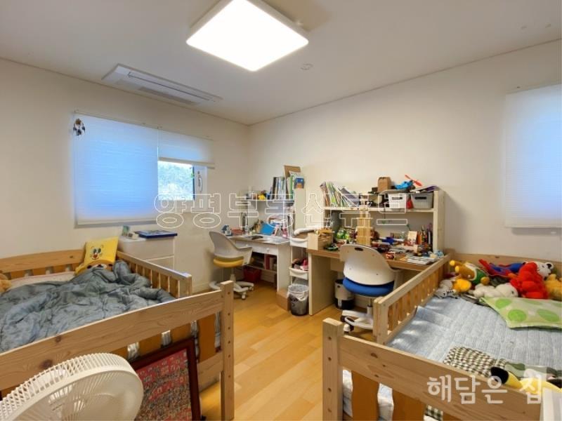 양평시내 가까운 네모반듯한 토지의 남향 주택!파고라 주차에 규조토시공으로 습기 걱정 NO!_5