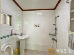 가성비 좋은 3억대로 값싼 약 240평 부지의 남향 주택!소나무가 경계수로 프라이빗함 업!_썸네일_12