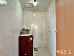 가성비 좋은 3억대로 값싼 약 240평 부지의 남향 주택!소나무가 경계수로 프라이빗함 업!_썸네일_16