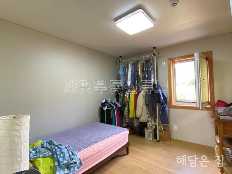 조현초등학교 8분거리 남향 주택.연못이 포함된 정원 잘 관리되어있습니다_16