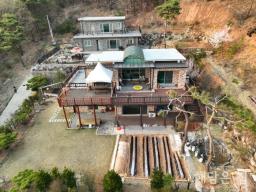 넓은 부지의 남향 철근콘크리트 주택! 갖가지 과실수가 정원에 식재한, 고급 단지 주택!?