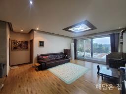 넓은 부지의 남향 철근콘크리트 주택! 갖가지 과실수가 정원에 식재한, 고급 단지 주택!?_썸네일_6