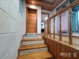 넓은 부지의 남향 철근콘크리트 주택! 갖가지 과실수가 정원에 식재한, 고급 단지 주택!?_썸네일_9