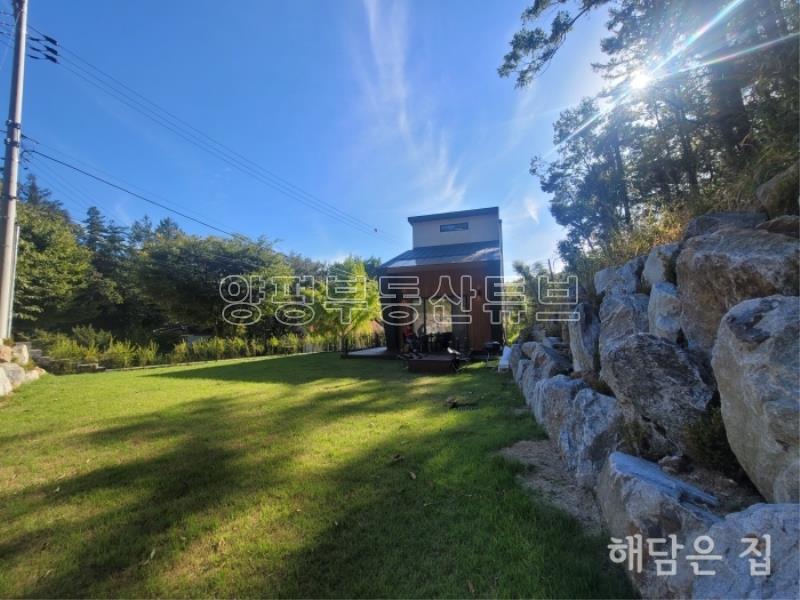 매매,전세 동시 진행중! 계곡이 도보거리에 있는 숲세권 독립적 남향 철근콘크리트 신축 주택_4