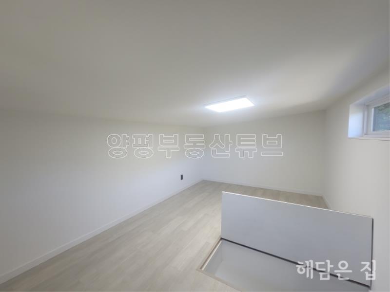 매매,전세 동시 진행중! 계곡이 도보거리에 있는 숲세권 독립적 남향 철근콘크리트 신축 주택_16