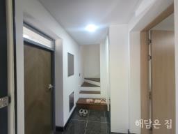 매매,전세 동시 진행중! 계곡이 도보거리에 있는 숲세권 독립적 남향 철근콘크리트 신축 주택_썸네일_17