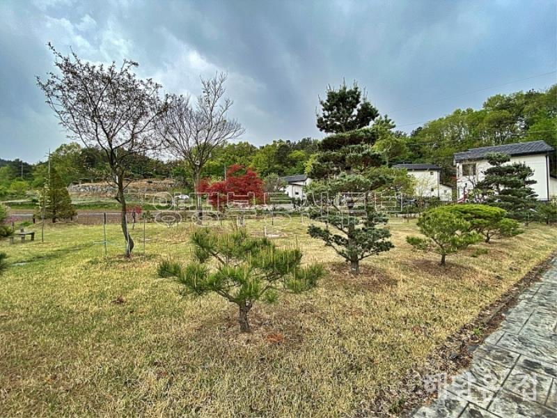 ?깔끔한 준신축 평탄한 입지의 태양광발전기 설치됨!_4