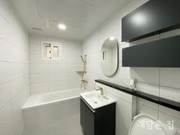 2층 시원하게 강조망되는 신축 주택! 잘 관리된 잔디마당과 교행가능한 단지 내 도로!_썸네일_18