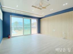 옥천면생활권 도보 이용가능한 철근콘크리트 신축 주택! 남향,동향으로 조망이랑 채광 굿!_썸네일_7