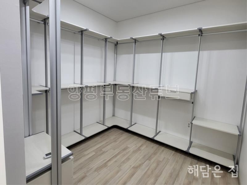 옥천면생활권 도보 이용가능한 철근콘크리트 신축 주택! 남향,동향으로 조망이랑 채광 굿!_14