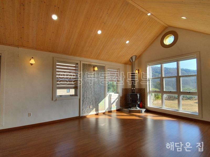 동일한 디자인의 건축으로 조성된 전원단지내 단층주택_18