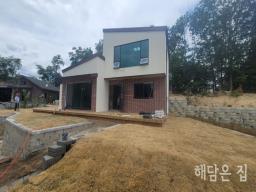 넓은 부지의 남향 신축 전원주택!_썸네일_5