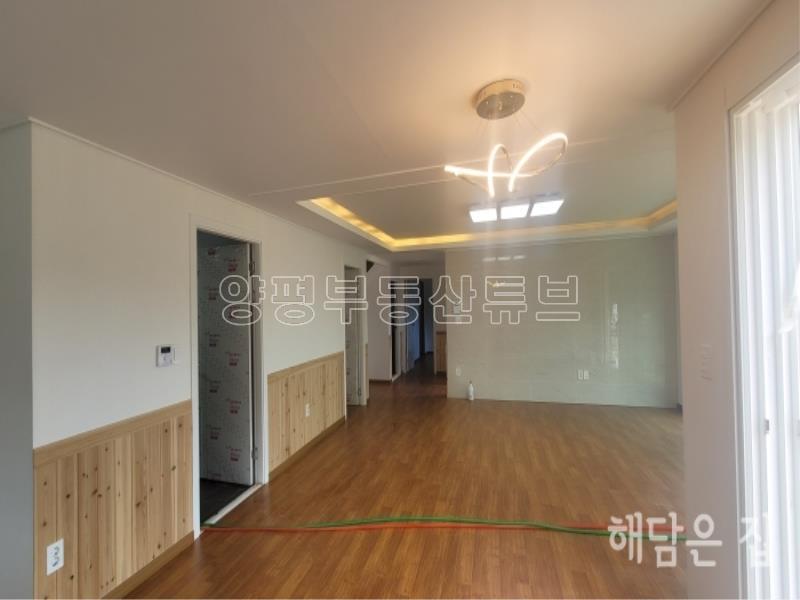 넓은 부지의 남향 신축 전원주택!_8