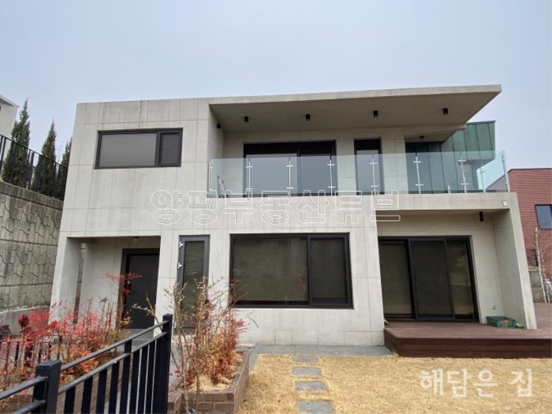 남한강조망되는 동향 철근콘크리트 진입좋은 단지형 주택!_3