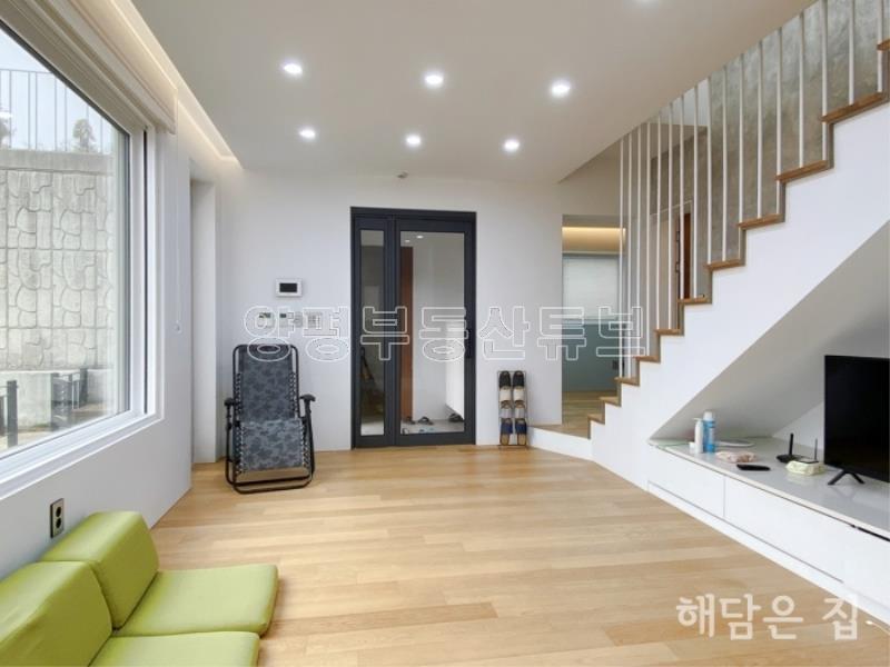 남한강조망되는 동향 철근콘크리트 진입좋은 단지형 주택!_8