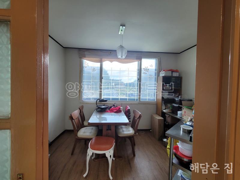 용문산로 초입의 상가와 커피숖 할 수있는 주택과 제조시설 허가난 용문면 덕촌리의 전원주택_9