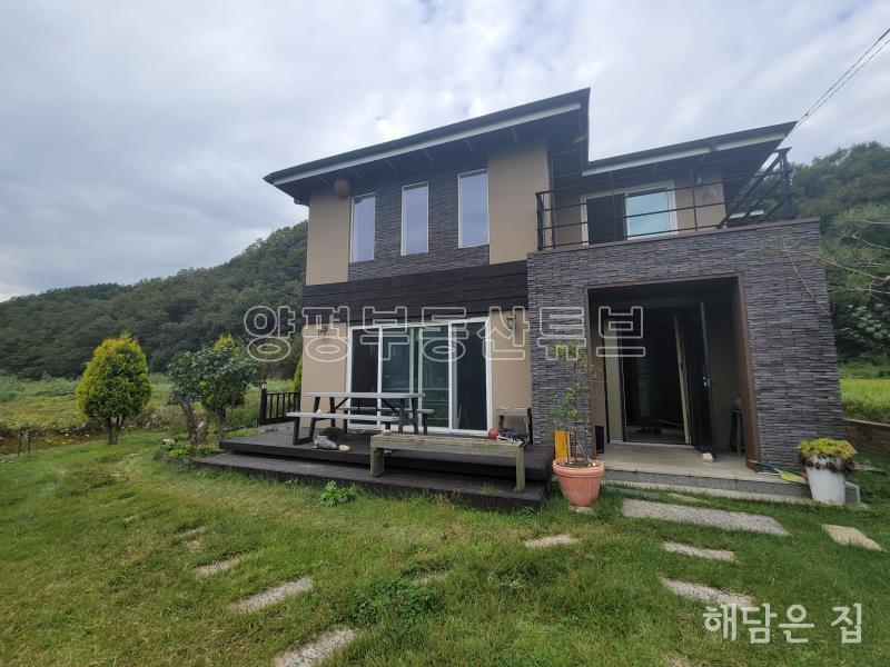 용문천이 앞에 흐르는 배산임수의 용문 덕촌리의 전원주택_2