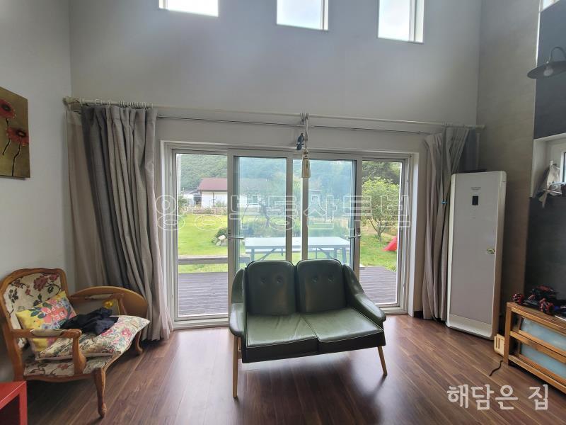 용문천이 앞에 흐르는 배산임수의 용문 덕촌리의 전원주택_4