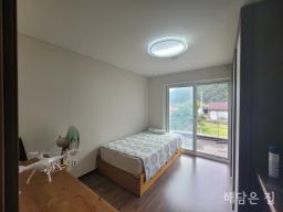 용문천이 앞에 흐르는 배산임수의 용문 덕촌리의 전원주택_썸네일_12