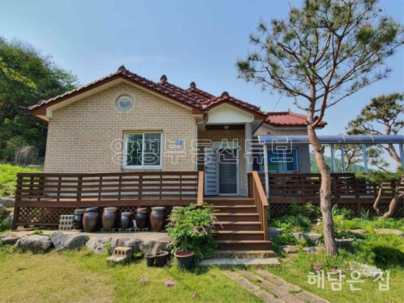 산자락에 입지한 계곡인근 동향 철근콘크리트 단층주택!_3