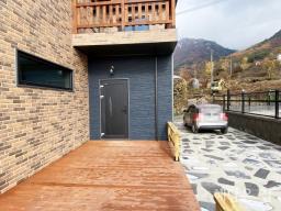 단열 우수한 정남향 신축 주택!개방감 있는 천정과 전열환기시스템으로 환기 용이!_썸네일_4