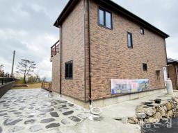 단열 우수한 정남향 신축 주택!개방감 있는 천정과 전열환기시스템으로 환기 용이!_썸네일_8