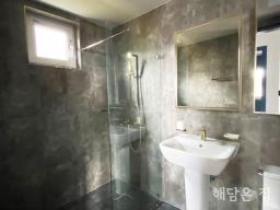 단열 우수한 정남향 신축 주택!개방감 있는 천정과 전열환기시스템으로 환기 용이!_썸네일_19