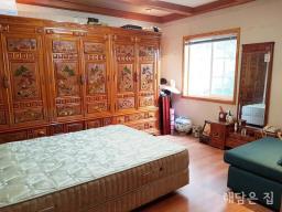 넓은 정원을 가진 강변산책로 도보거리의 전원주택_썸네일_11